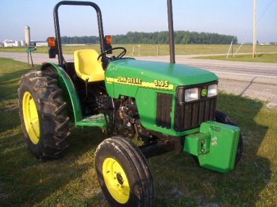 John Deere 2wd Tractor